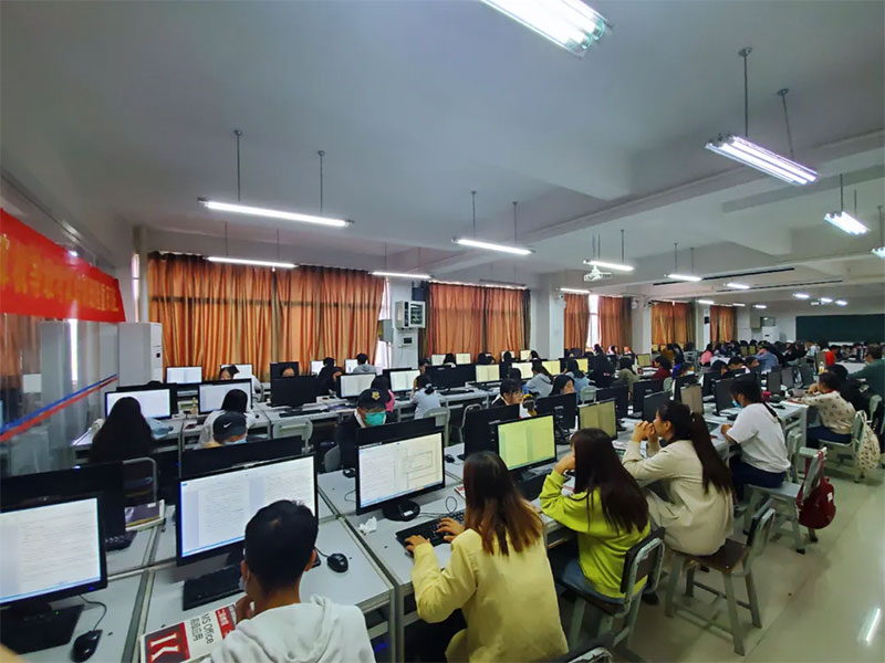 我院在云南工商學院開展全國計算機等級(二級)考試考前培訓! 我院在云南工商學院開展全國計算機等級(二級)考試考前培訓!