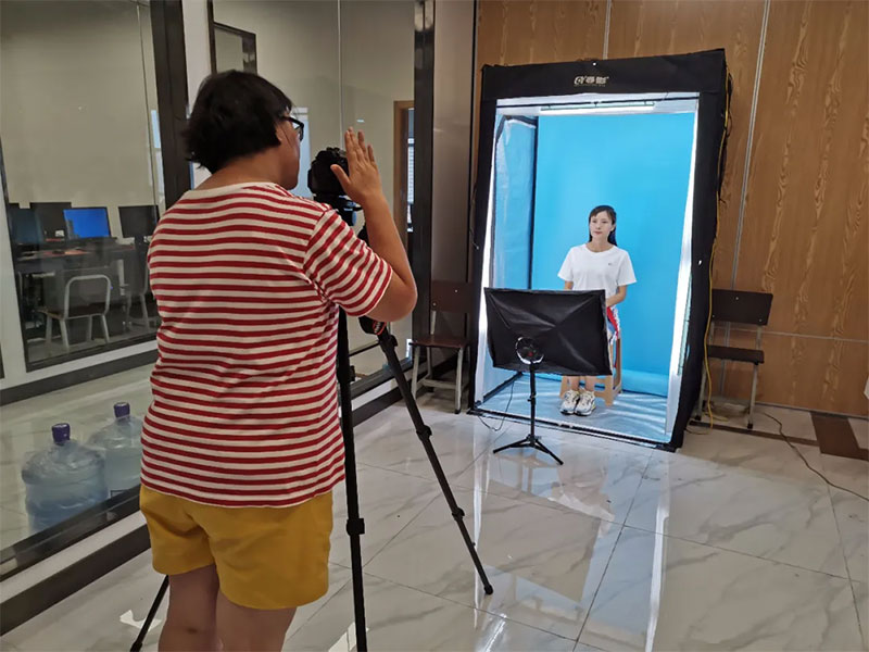 ��У2019�����˽������I���D����Ϣ�ɼ�