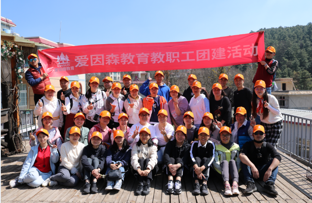 Ů��ح����ɭ�����_չ����F�����