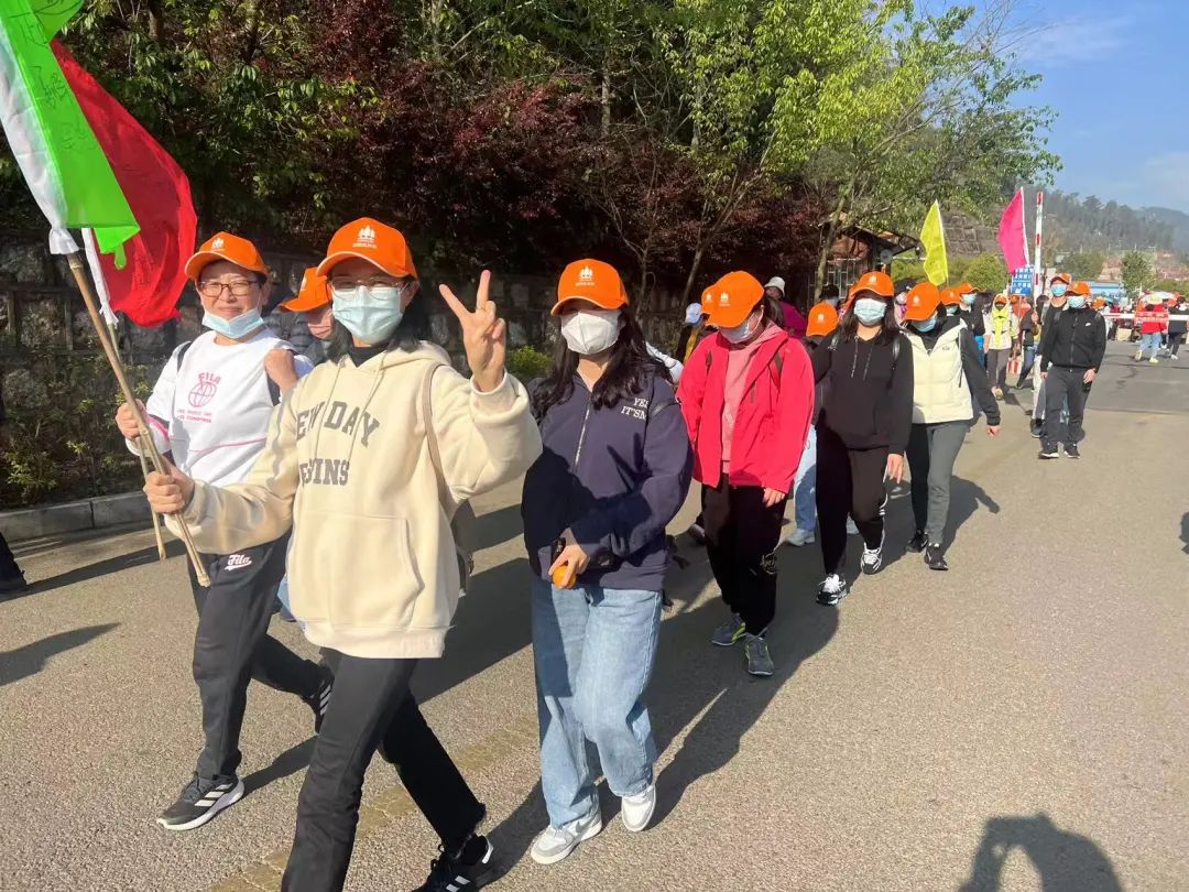 Ů��ح����ɭ�����_չ����F�����