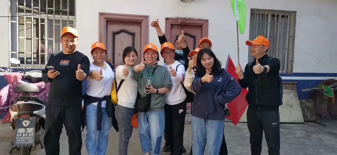 Ů��ح����ɭ�����_չ����F�����