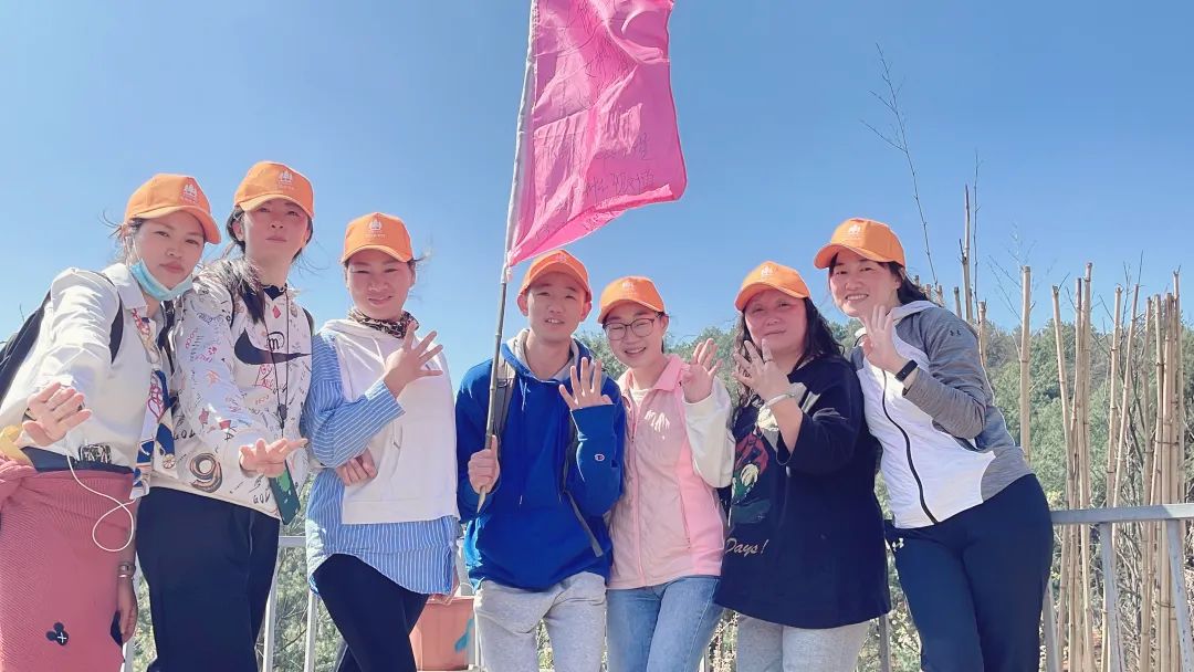 Ů��ح����ɭ�����_չ����F�����