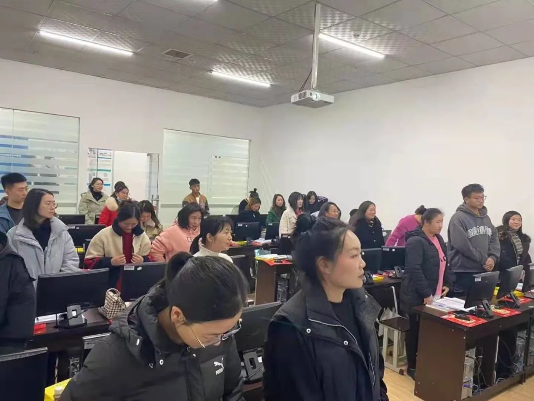 ����W�T�LՄ