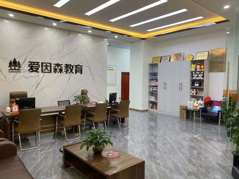 �����҃��OӋҪ�Wʲô,��Ӗ�WУ�ļҺ�