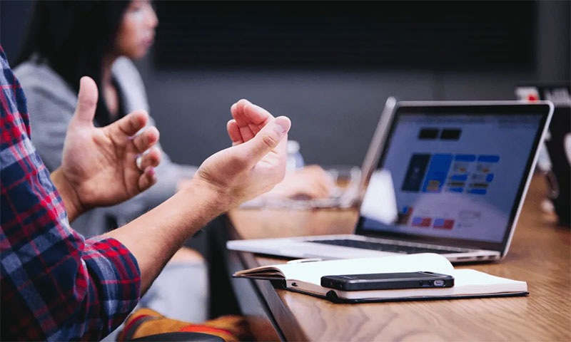 ��С�r(sh��)�O������ؔ(c��i)���L(f��ng)�؊W��