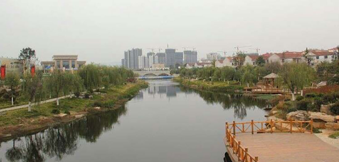 �ڽ��^�̌�����Ƭ