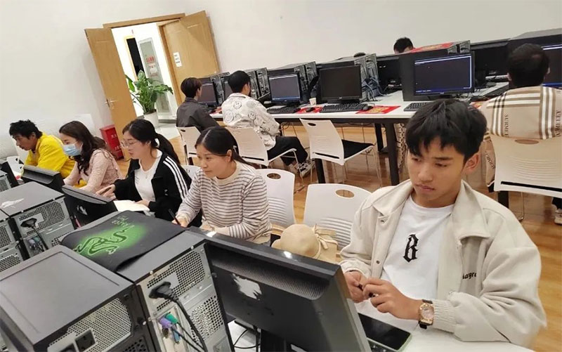 ����ɭ�n��