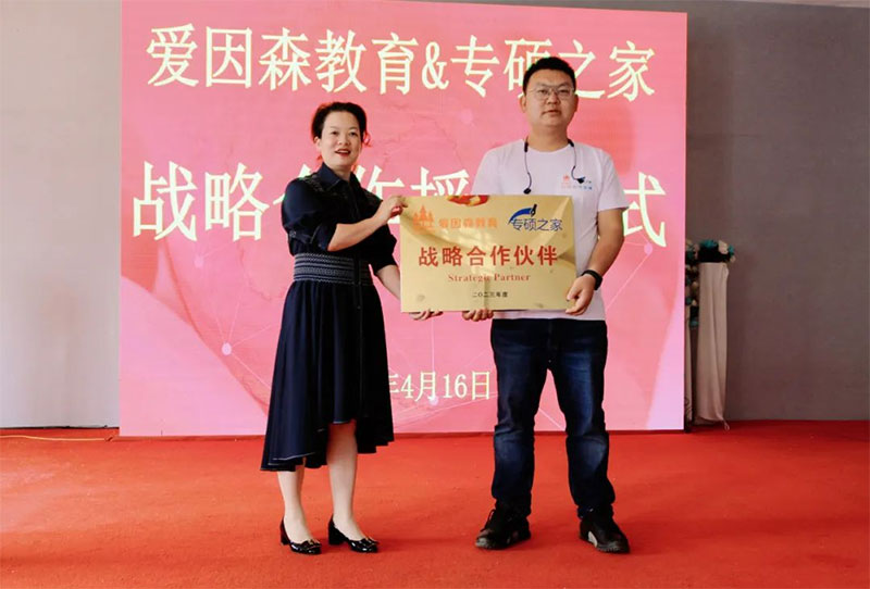 ����ɭ�����c���ό��T֮���e�Б�(zh��n)�Ժ������ƃxʽ