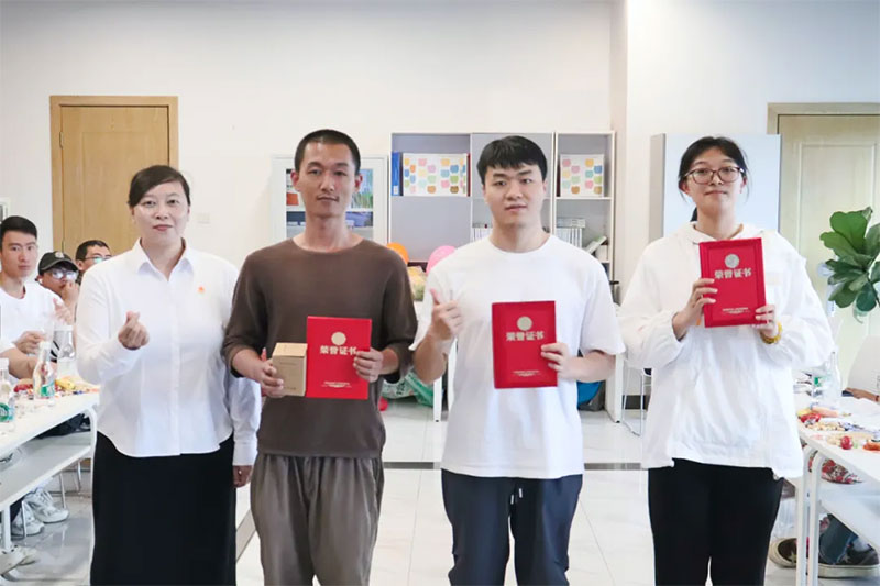 ����W�T����