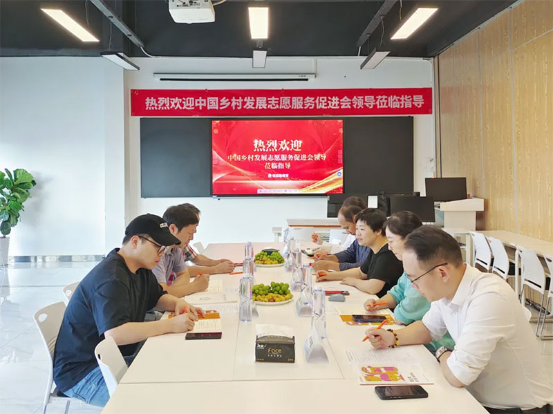 �Ї��l(xi��ng)��l(f��)չ־Ը���մ��M���I���W�R��У��������