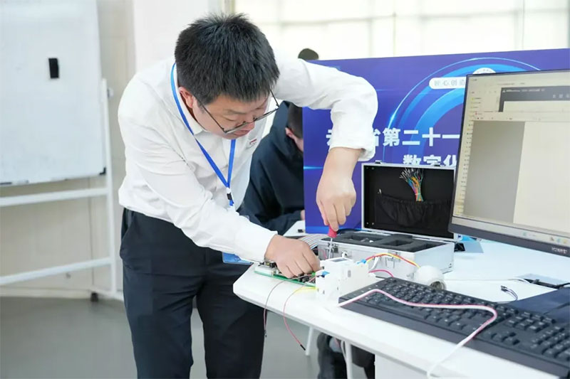 ����ʡ�ڶ�ʮһ�����I(y��)���ܴ�ِ��(sh��)�ֻ����펟��(j��ng)ِ