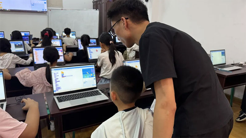 �������L�ٿ��������n�_�����T����������ɭ���������n�û���M����