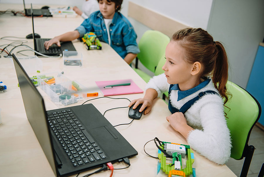 �������Α򣬺��ӌW������δ��AI�r��߀��ʲô��